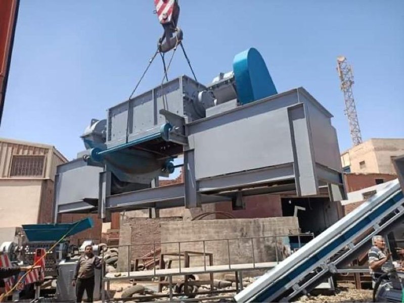 10-15 TON PER HOUR INDUSTRIAL TIRE SHREDDER STOCK #2991