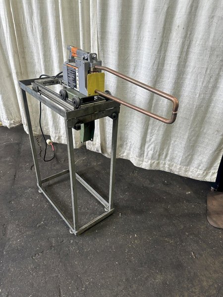 CHICAGO ELECTRIC 18&quot; SPOT WELDER: STOCK #78902