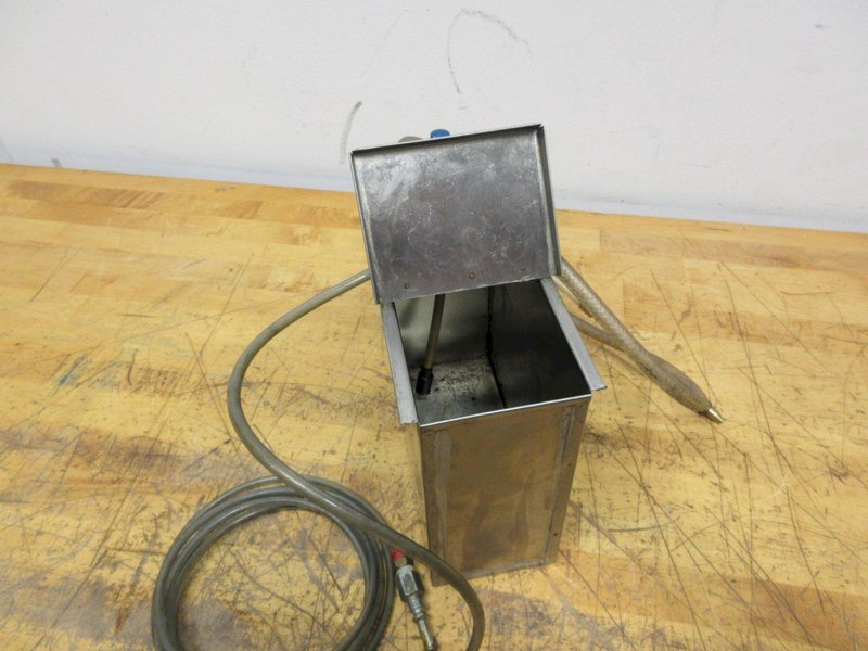 Kool Mist, Air Powered Mist Spray Coolant Generator with 1 Gallon Stainless Tank- Auction Item