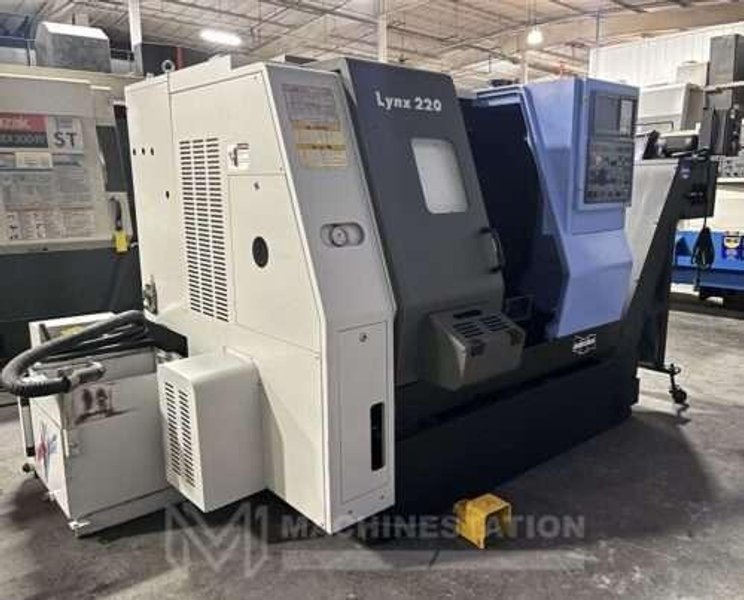 Doosan Lynx 220A CNC Turning Center
