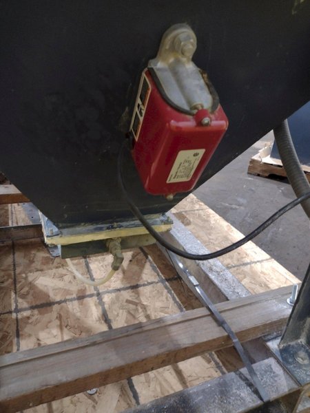 NORDSON PASS-THROUGH POWDER COATING SPRAY MACHINE: STOCK #18734