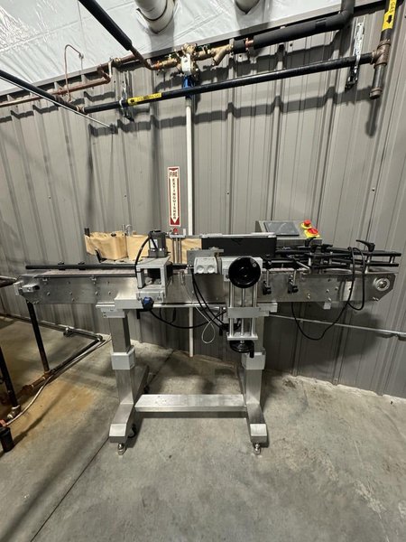 Pack Leader PL-501 Wrap Around Automatic Labeler, 2023