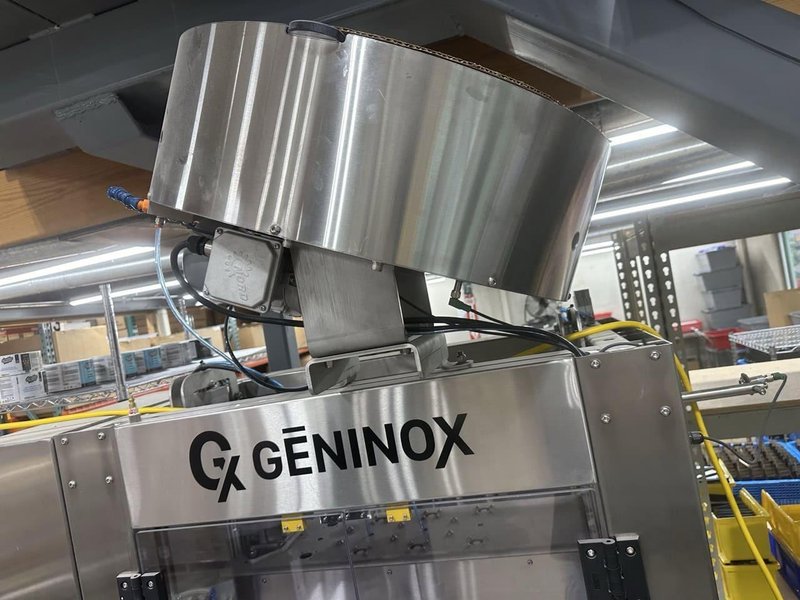 Geninox Spindle Capper with Bowl Feeder, 2020