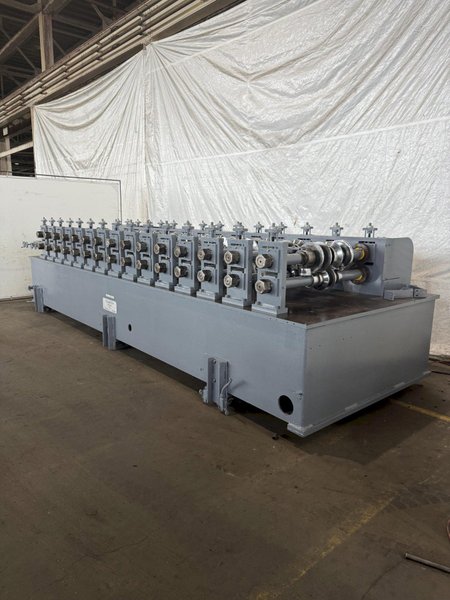 15 STAND X 3&quot; ARBOR X 42&quot; PEARSON SHADOW PANEL ROLLFORMER. STOCK # 0732922