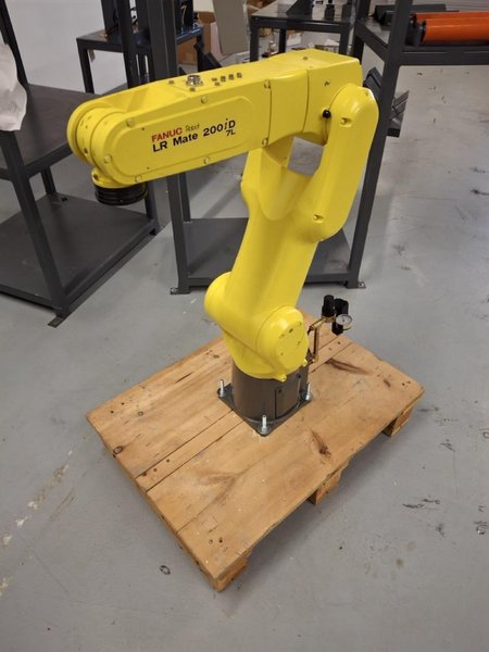 FANUC LR Mate 200iD 7L, 2019 – 7th Axis Ready