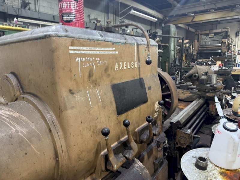 40/104&quot; X 192/312&quot; AXELSON SLIDING GAP ENGINE LATHE. STOCK #0888825