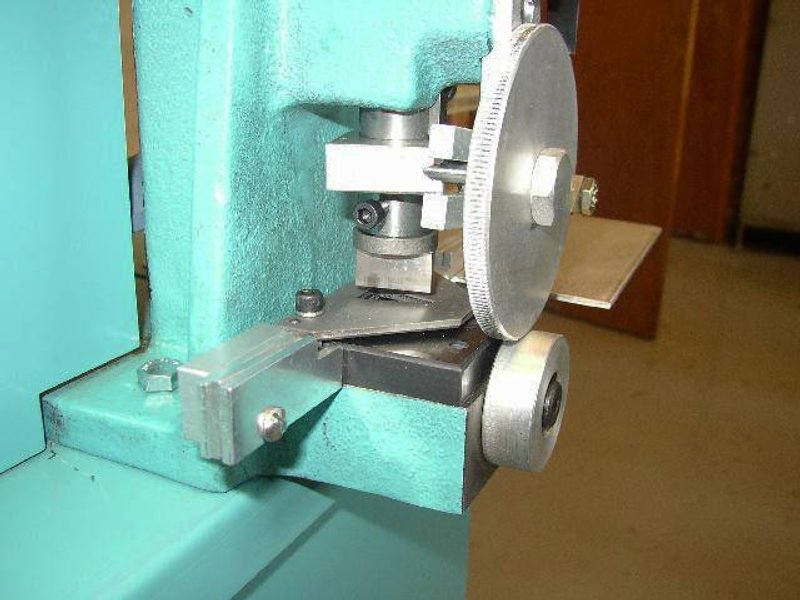 Ruoff Power Notcher