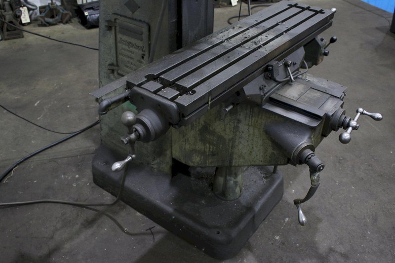 1-1/2 HP BRIDGEPORT RAM TYPE VERTICAL MILL:  STOCK #76551