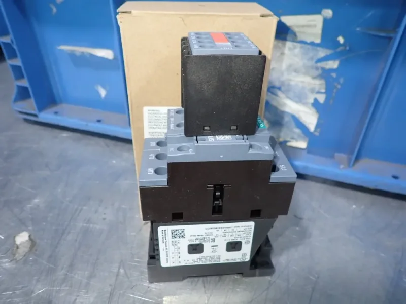 SIEMENS CONTACTOR  -  3RT2027-1BB44-3MA0