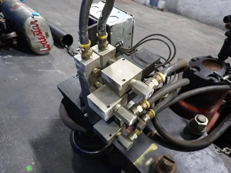 GARDNER DENVER 8800 LBS HOIST