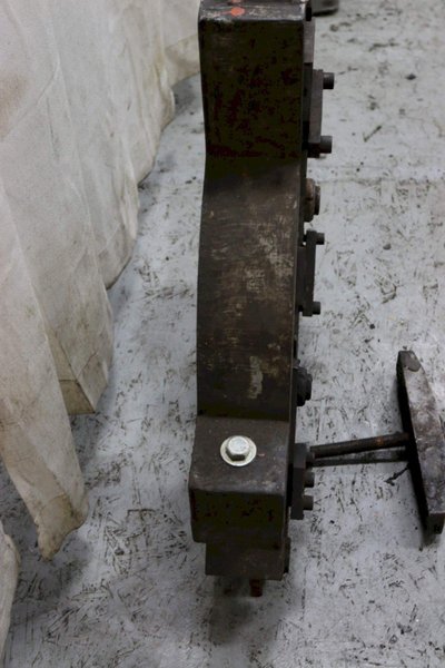 19&quot; 3 POINT ROLLER TYPE STEADY REST:  STOCK #68325