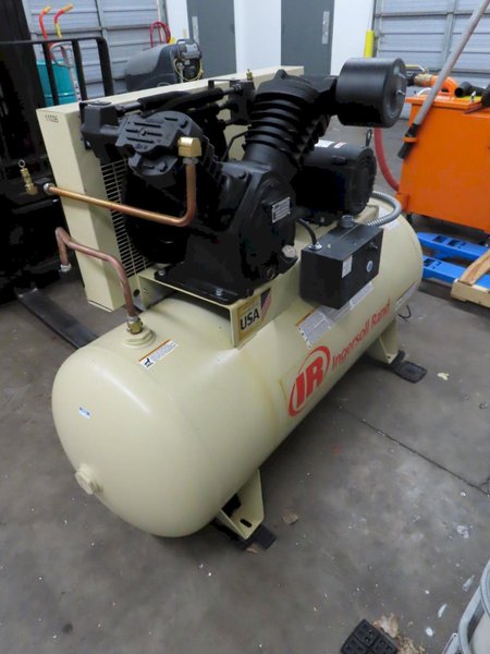 Ingersol Rand 2545E10V-V 2-Stage 10 HP Piston Air Compressor with Horizontal Tank- Auction Item