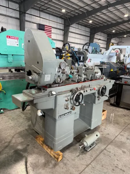 CINCINNATI # 10” x 24” Universal Cylindrical Grinder USA #8041