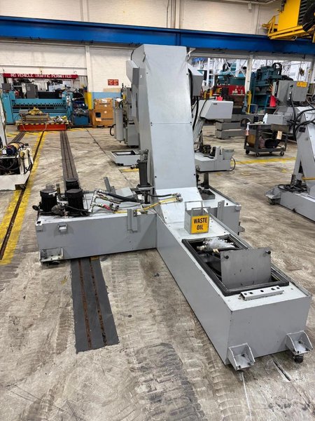 Mori Seiki NHX4000 400mm CNC HMC, 2012 – ChipBlaster Coolant Filtration System, Chip Conveyor, Tooling