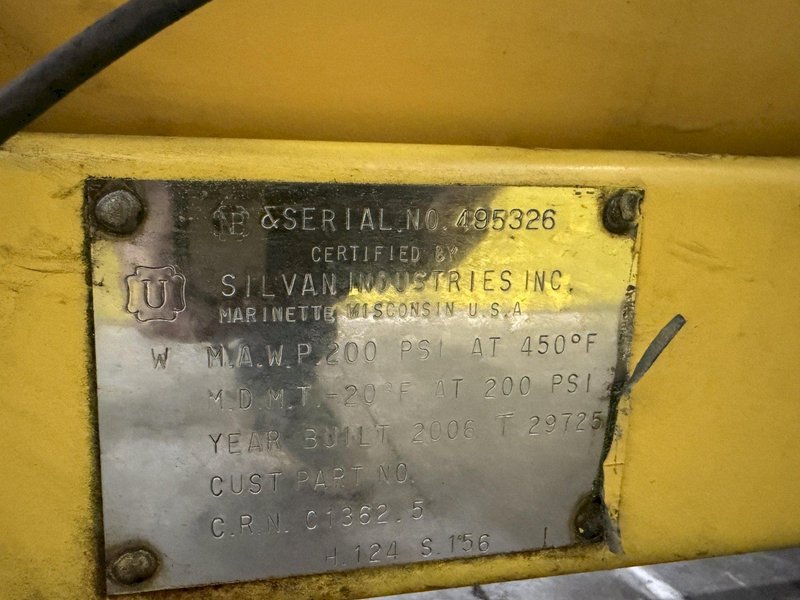 7.5 HP KAISER MODEL#SX7 AIR COMPRESSOR, TBH9 DRYER &amp; TANK 2006: YOBRO #24737