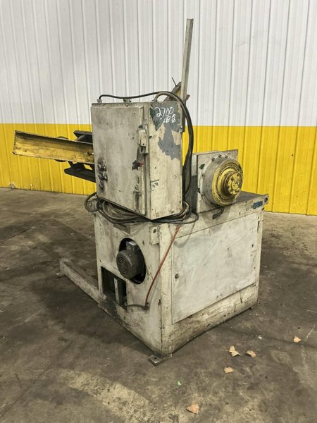 7,000 LBS X 48" DALLAS SINGLE END MOTORIZED UNCOILER COIL REEL: YOBRO #26129