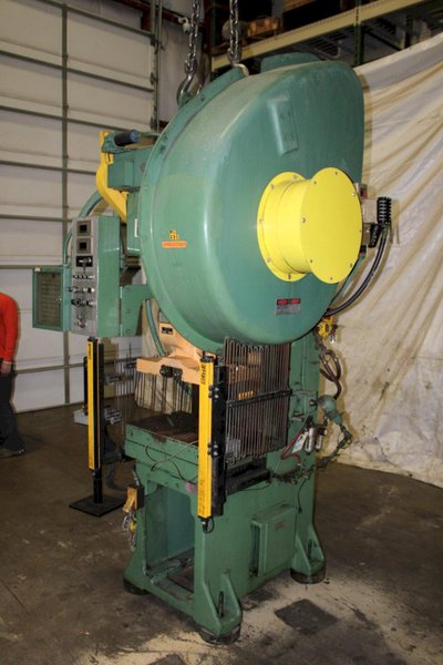 32 TON MINSTER GAP PRESS