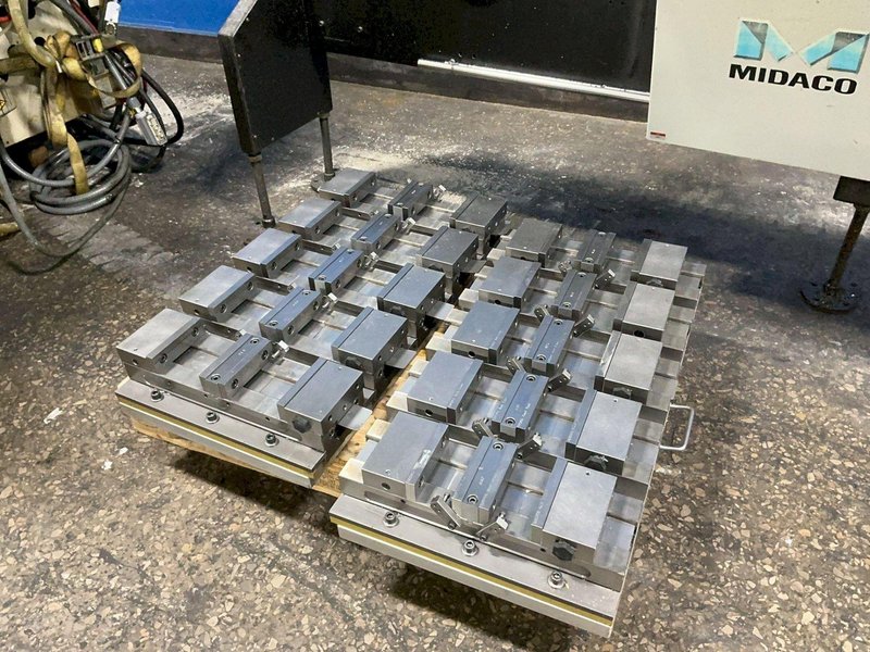 MORI SEIKI CO CNC VMC  -  NV5000 1B/40