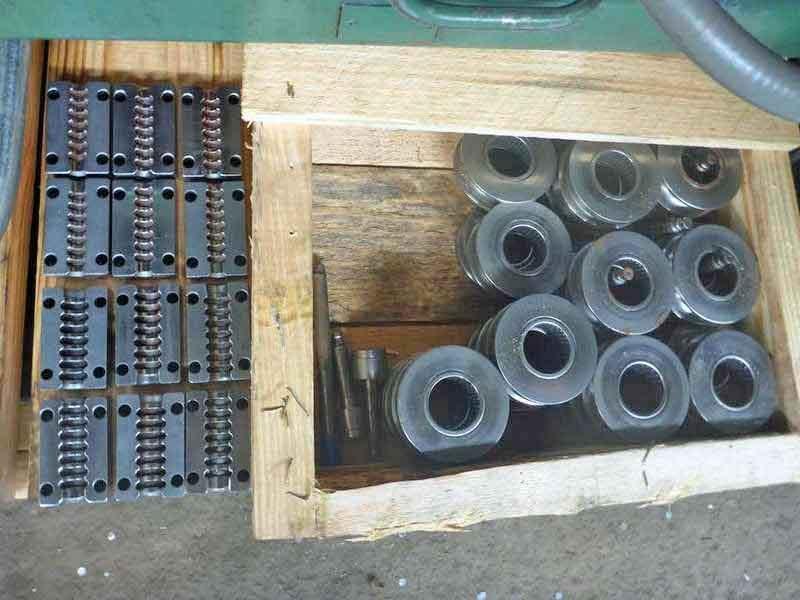 Tube Straightener &amp; Cutoff, Oak, 1.125&quot; Dia.