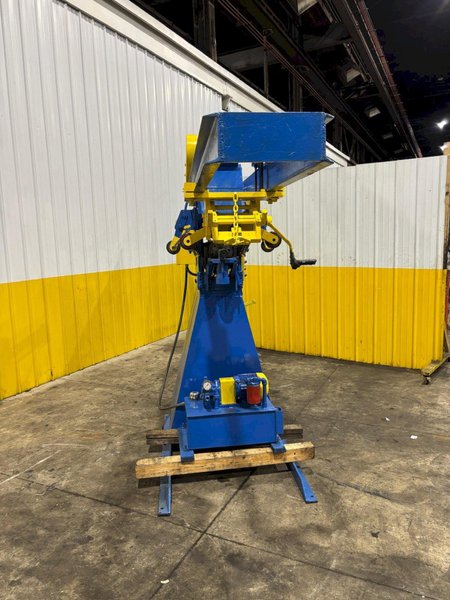 1/4&quot; CAPACITY BLUE VALLEY MODEL #FLANGER-T-588 FLANGING MACHINE: YOBRO #24453