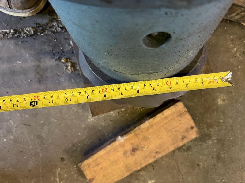 9" GRAY BORING MILL 90 DEGREE FACING HEAD ATTACHEMENT. STOCK # 0655526