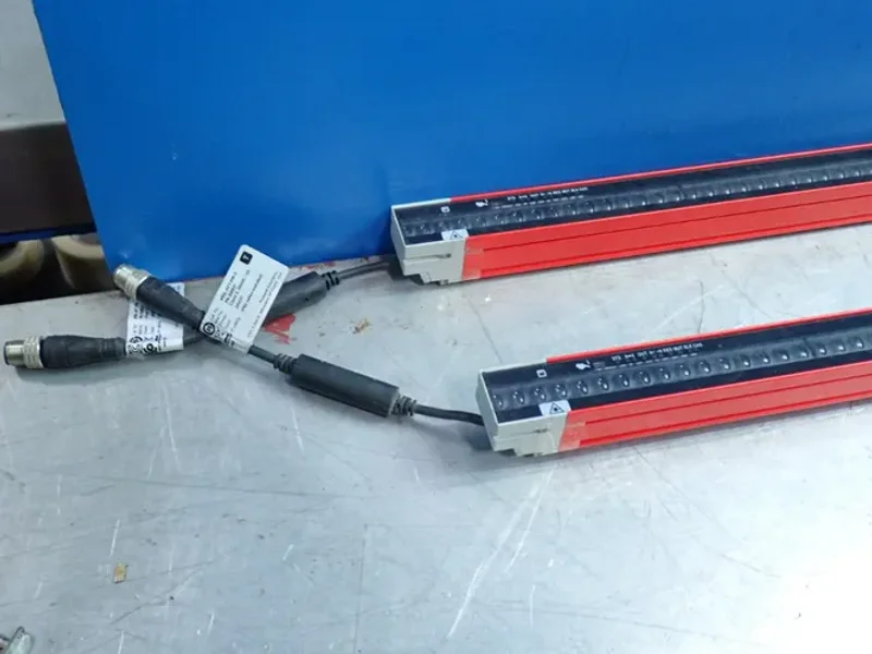 Allen-bradley Light Curtain Pair - 450l-e4fl1950yd