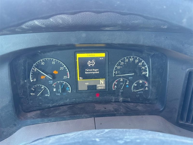 2020 Freightliner Cascadia 1FUJHHDV3LLLC1684