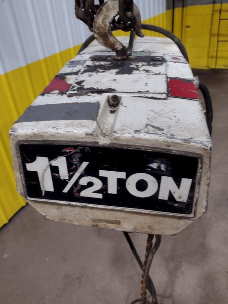 1-1/2 TON COFFING MODEL EC-2012.3 ELECTRIC CHAIN HOIST: STOCK 18706