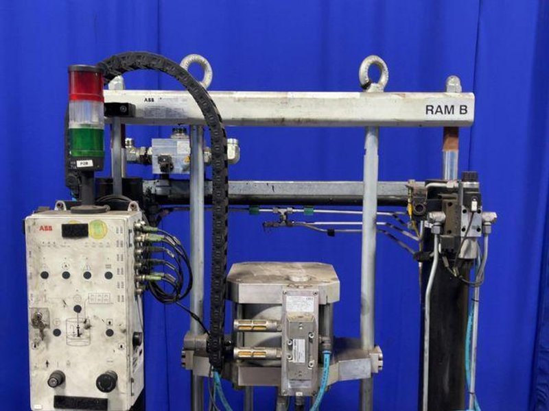 ABB AUTOMATION GMBH 3600 PSI INTEGRATED DISPENSING FUNCTION PACKAGE DOUBLE PUMP 200 I HEATED  -  3HDAK010029612