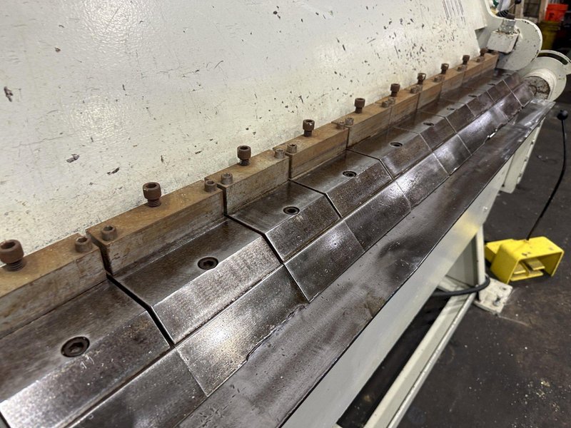 10' X 14 GA BIRMINGHAM HYDRAULIC BOX &amp; PAN FINGER BRAKE: STOCK #77932