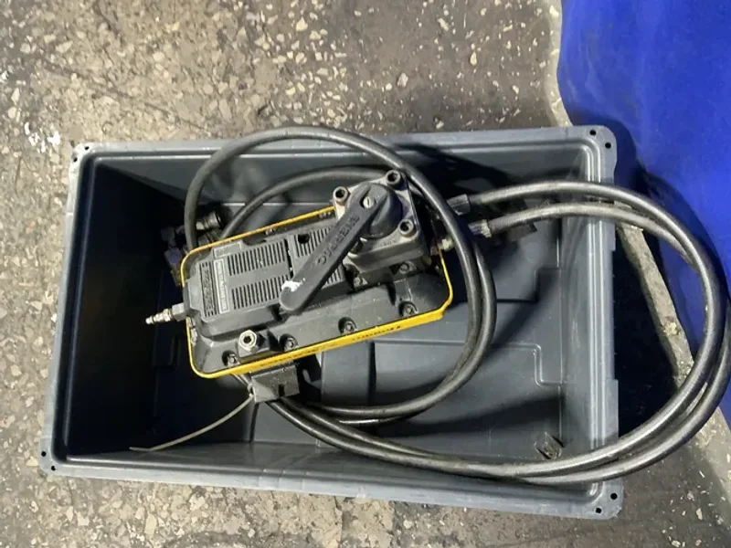 ENERPAC 10,000 PSI / 700 BAR TURBO II AIR HYDRAULIC PUMP