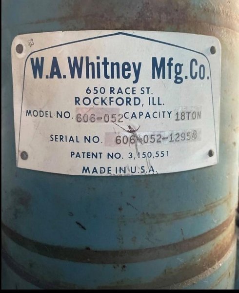 4&quot; X 4&quot; X 1/4&quot; X 18 TON WHITNEY HYDRAULIC ANGLE SHEAR: STOCK #2829