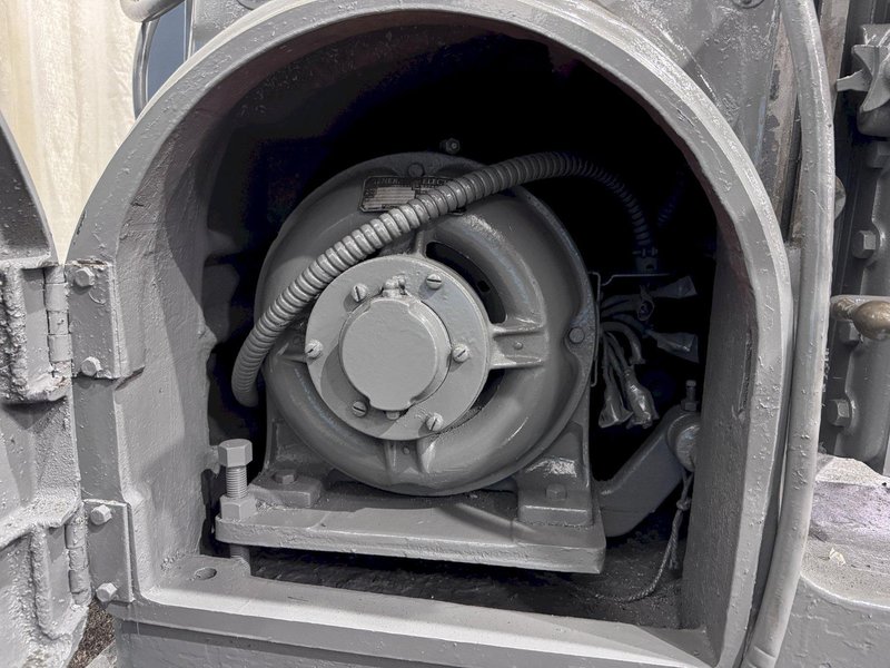 KEARNEY &amp; TRECKER MODEL 2K HORIZONTAL MILLING MACHINE: STOCK #80855