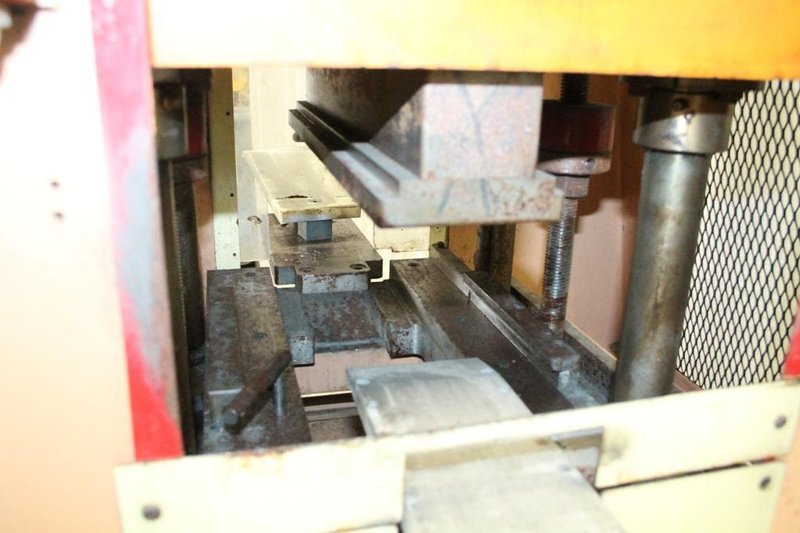 10 TON TISHKEN MODEL #ACO-10LP CUTOFF PRESS: STOCK #64570