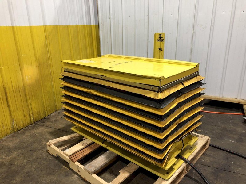 1,500 LBS TOPPER INDUSTRIAL MODEL D-MD/LR PNEUMATIC AIR LIFT TABLE: STOCK #17581