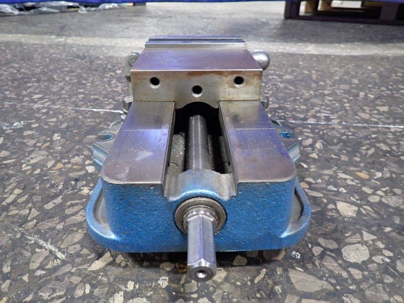 KURT MFG. 6" X 12" VISE  -  D675