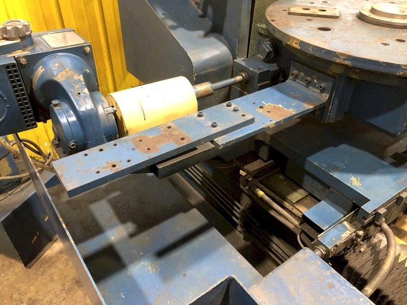 9" WIDE X 30" TABLE SUNDSTRAND VERTICAL BELT ROTARY TABLE "TIP" GRINDER: STOCK #18229