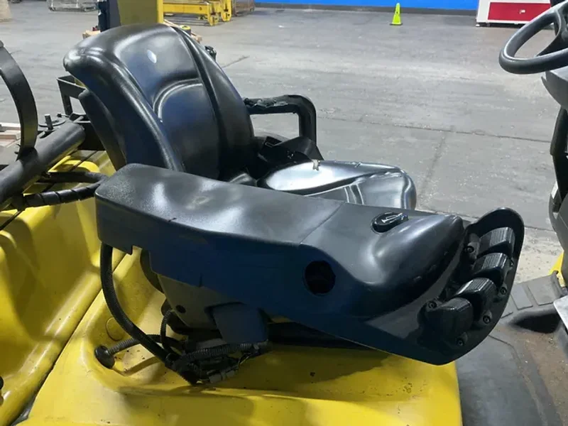 HYSTER 4600 LBS FORTIS 50 PROPANE FORKLIFT  -  S50FT