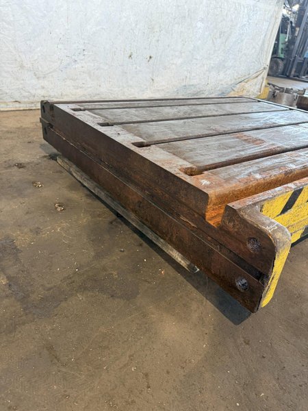 54" X 42" CARLTON RADIAL ARM DRILL KICKER BASE. STOCK # 0541726