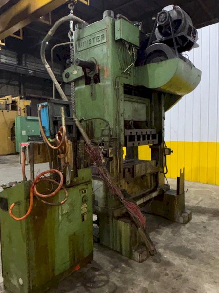 100 TON MINSTER P2-100-42 PIECE MAKER STRAIGHT SIDE HIGH SPEED PRESS. STOCK # 0883325