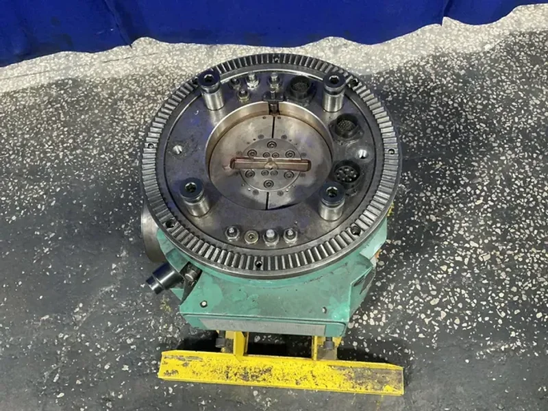DORRIES SCHARMANN 1:15 TRANSMISSION RATIO MILLING MACHINE HEAD - 1 AXIS FORK HEAD  -  01122
