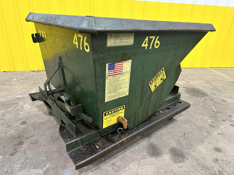 1/2 YARD (46" x 36" x 30") X 5000 LBS AMERICAN PORTABLE DUMP HOPPER ON CASTERS: STOCK 20072