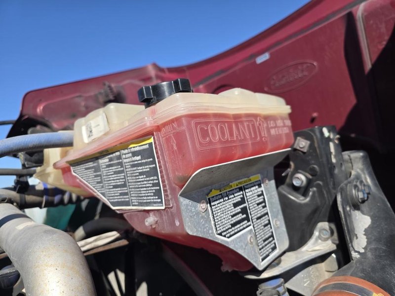 PETERBILT 567 - Trucks