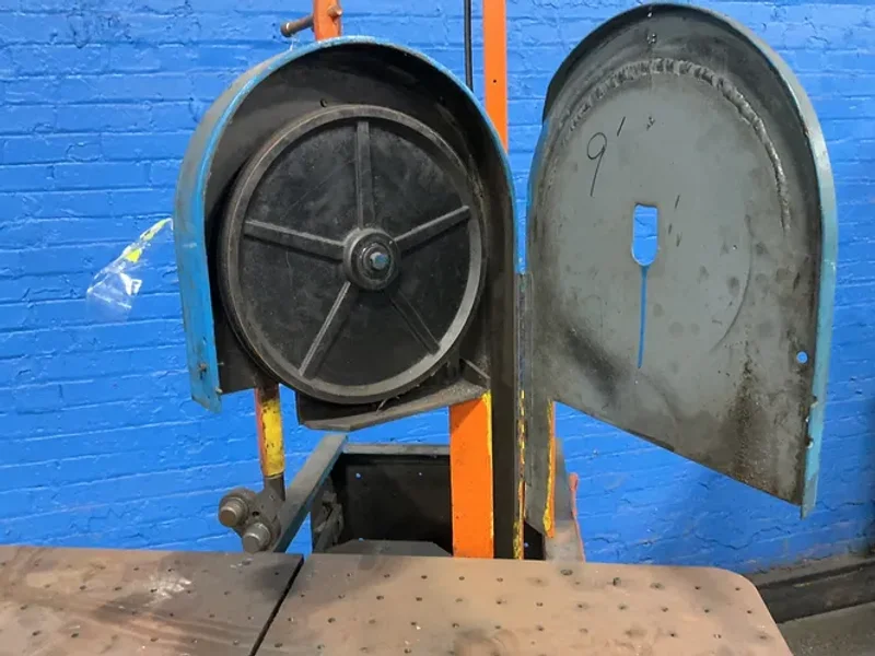 ROLL-IN SAW, INC. 10" throat / 9" high VERTICAL BAND SAW