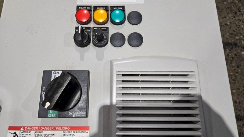 SCHNEIDER ELECTRIC ATV660D11T4N2AAWABN 15 HP VARIABLE SPEED AC DRIVE USED