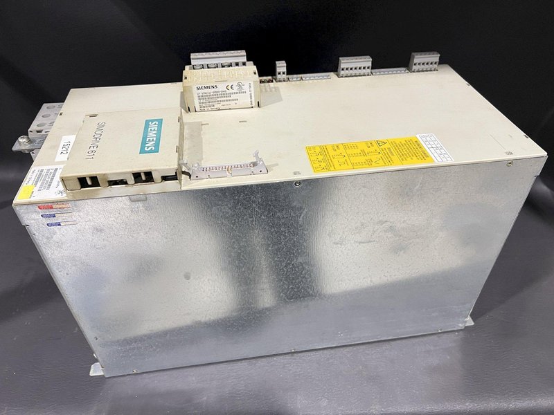 Siemens Simodrive 611 Servo Drive Unit 6SN1145-1BA02-0CA1 6SN11451BA020CA1