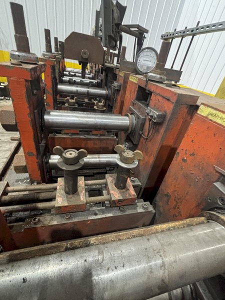 8 STAND X 2.5&quot; X 12&quot; ROLLSPACE DAHLSTROM MODEL 500-10-OB ROLLFORMER: STOCK #22627