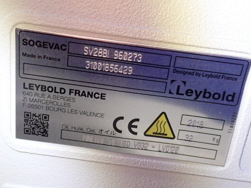 LEYBOLD 1.10 KW VACUUM PUMP  -  SV28BI 960273