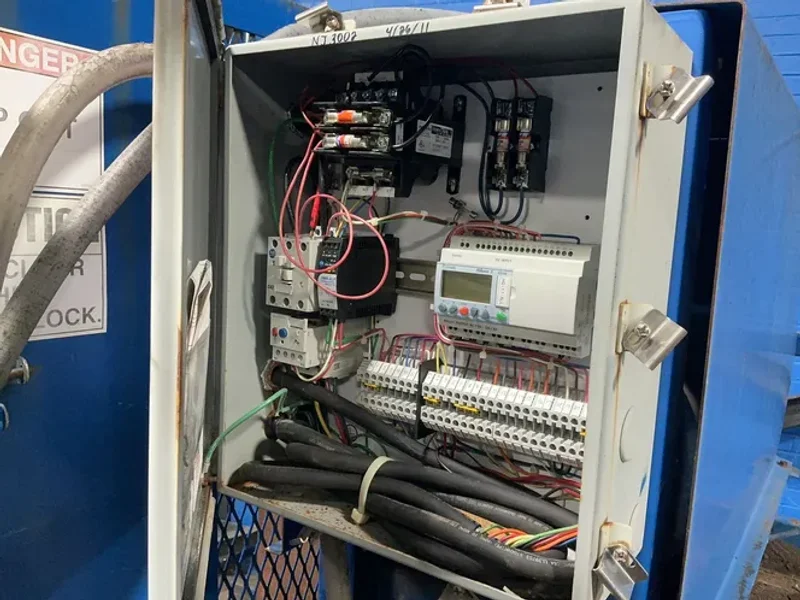 WASTEQUIP 56500 MAX FORCE RATING, 60”X43”X31” COMPACTOR  -  245HD
