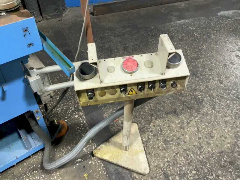 AIDA 66 TON GAP FRAME PRESS  -  NC1-60(2)